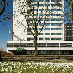 https://holiday-inn-amsterdam.amsterdamhotelsnl.com